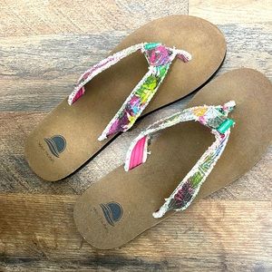 Women’s size 8-9 sandals